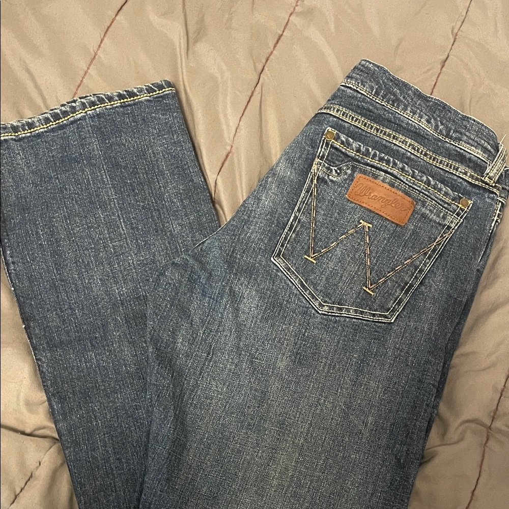 Wrangler Women's Classic Blue Boot Cut Jeans